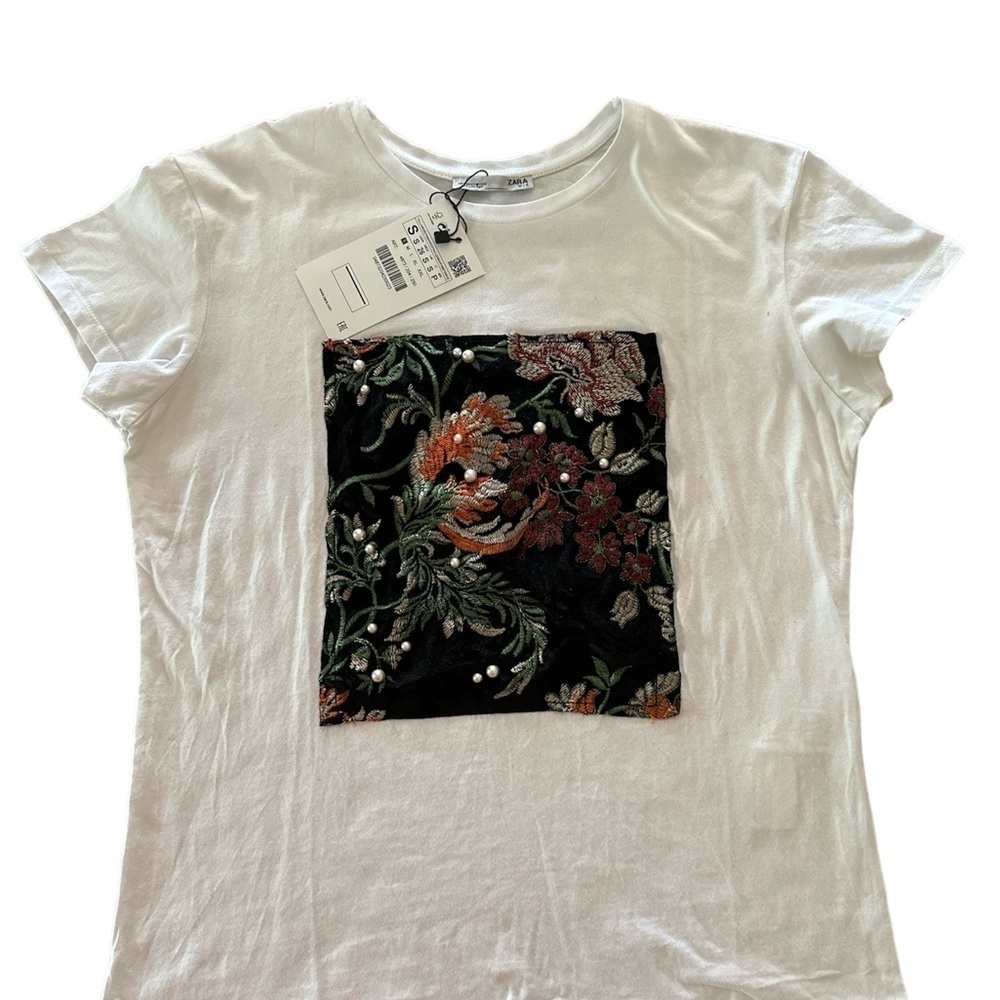 ZARA White Small Short Sleeves Casual Summer Top With Faux Pearls Design BNWT - Picture 7 of 7